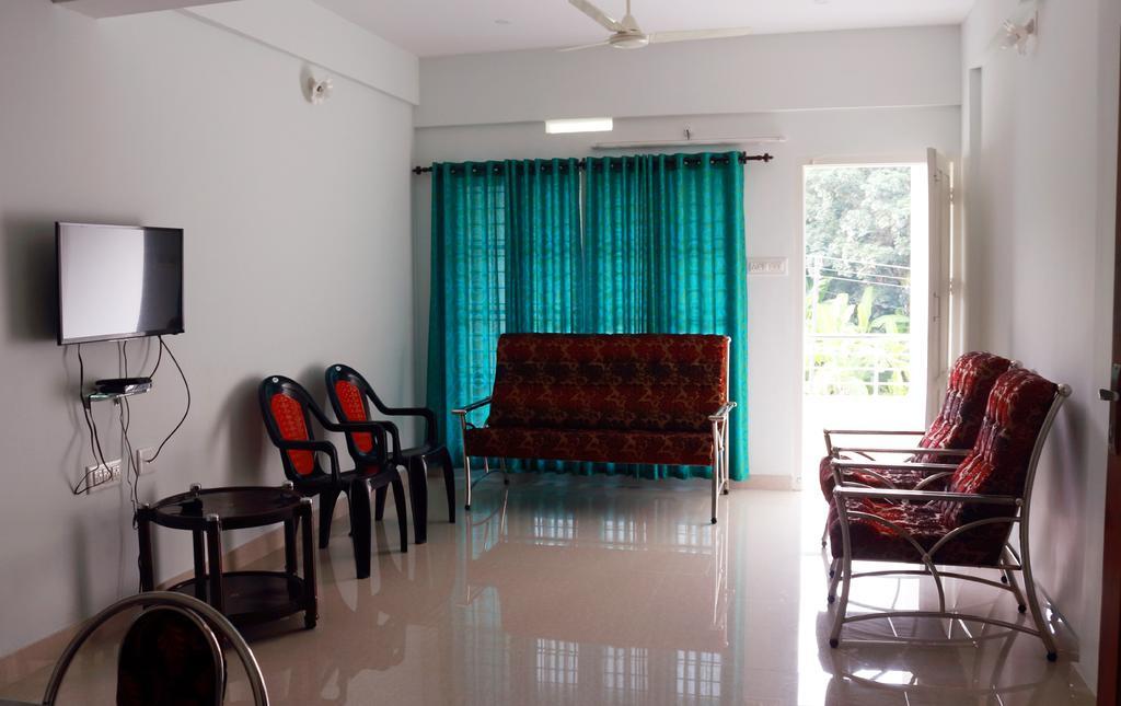 En Jays Residency Apartment กัตตะยัม ภายนอก รูปภาพ